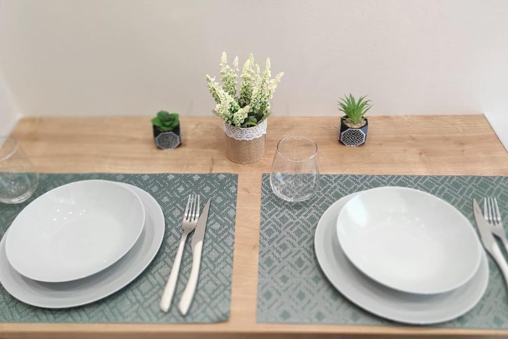 Cozy Flat In Thessaloniki Apartment ภายนอก รูปภาพ